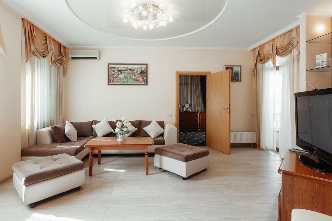 Residence Odesskij Dvorik Odessa Buitenkant foto